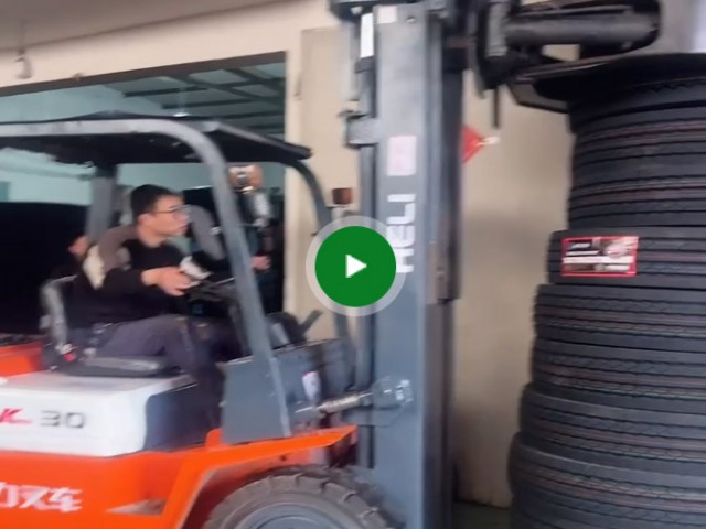 Hangzhou forklift delivery
